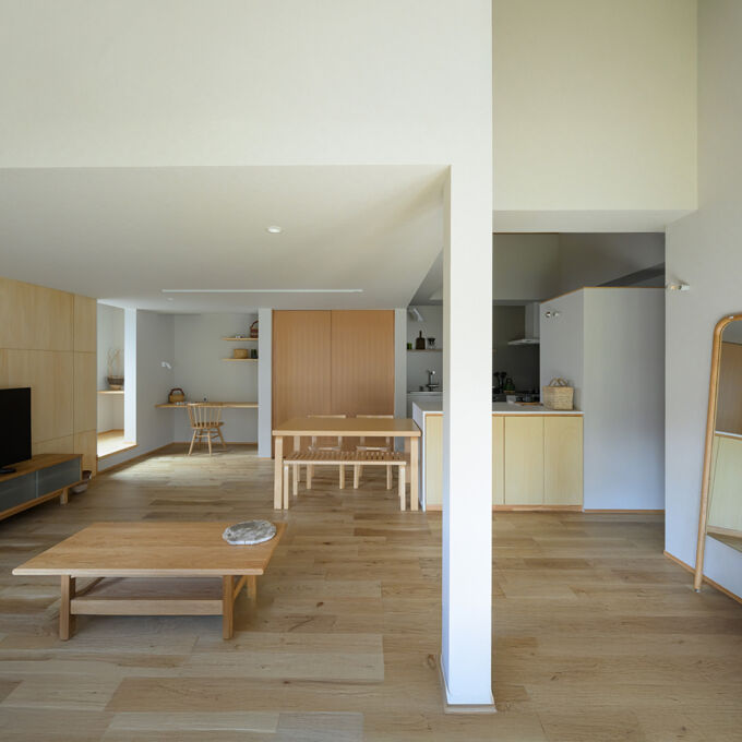 和室を繋げた、光溢れる大空間リビング